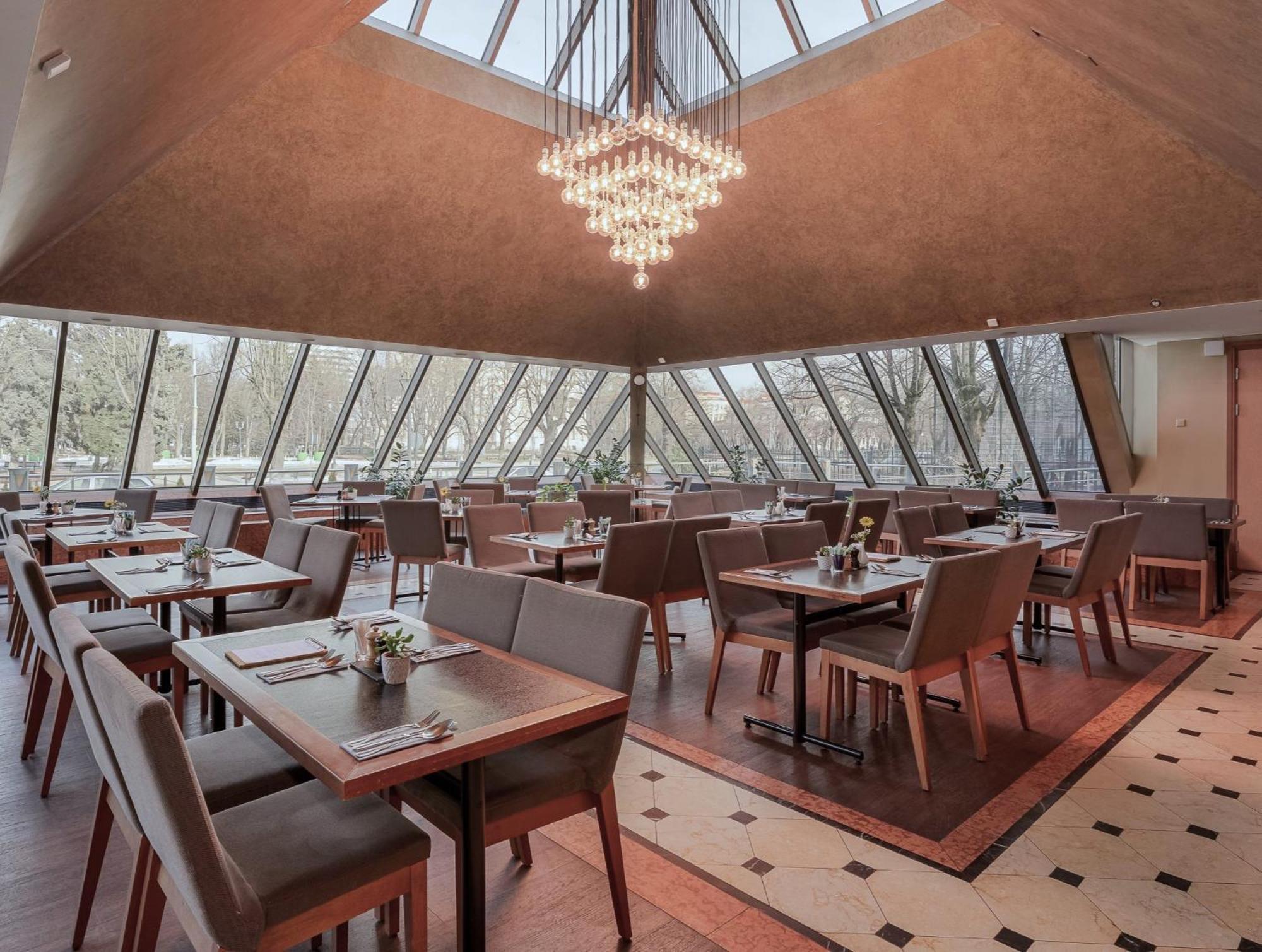 Radisson Blu Ridzene Hotel, Riga Exterior photo